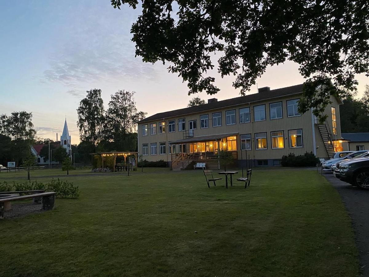Albergue Kalvs Skolhus Exterior foto